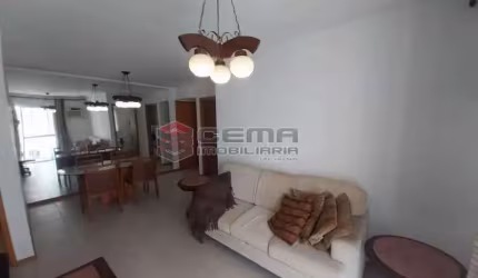 Apartamento com 2 quartos para alugar na Rua Bento Lisboa, Catete, Rio de Janeiro, 83 m2 por R$ 5.600