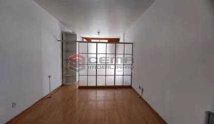 Kitnet / Stúdio à venda na Rua Dois de Dezembro, Flamengo, Rio de Janeiro, 50 m2 por R$ 500.000