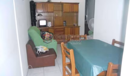 Apartamento com 1 quarto à venda na Rua Benjamim Constant, Glória, Rio de Janeiro, 41 m2 por R$ 330.000