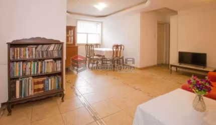 Apartamento com 2 quartos à venda na Rua Cosme Velho, Cosme Velho, Rio de Janeiro, 80 m2 por R$ 635.000