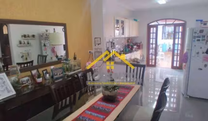 Casa com 3 dormitórios à venda, 150 m² por R$ 1.390.000,00 - Santa Maria - Santo André/SP
