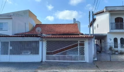 Casa com 2 dormitórios à venda, 136 m² por R$ 615.000,00 - Vila Scarpelli - Santo André/SP
