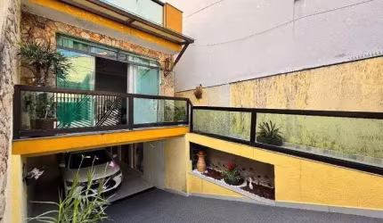 Sobrado com 3 dormitórios à venda, 238 m² por R$ 1.100.000,00 - Vila Scarpelli - Santo André/SP
