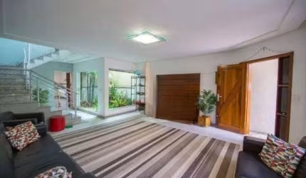 Sobrado com 3 dormitórios à venda, 398 m² por R$ 1.599.000,96 - Vila Floresta - Santo André/SP
