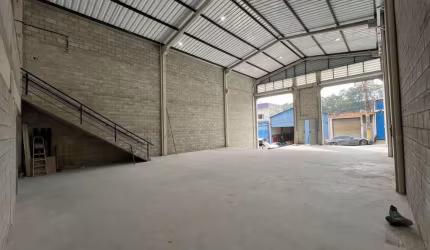 Galpão para alugar, 355 m² por R$ 13.100/mês - Vila Carlina - Mauá/SP