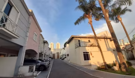Sobrado com 3 dormitórios, 136 m² - venda por R$ 949.900,00 ou aluguel por R$ 6.700,00/mês - Vila Scarpelli - Santo André/SP