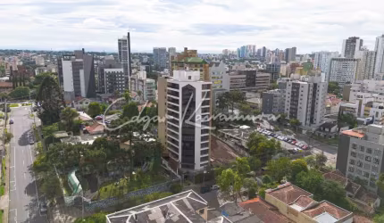 Apartamento 4 Dormitórios, 2 suítes (1 Master com Closet, 3 Vagas, 274 m2 privativos, no Alto da XV, próximo ao centro
