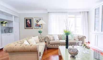 Apartamento no Batel com 3 Dormitórios, 2 Vagas, sacada, com 174 m2 privativos