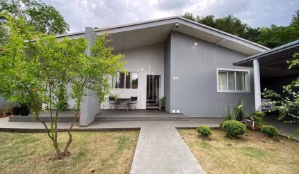 Casa à venda na Vila A em Foz do Iguaçu.