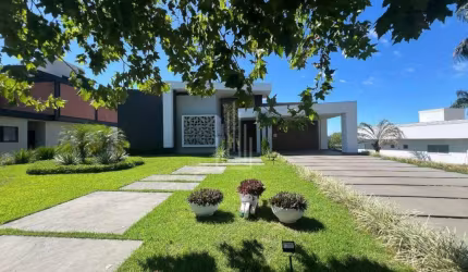 Chácara à venda no Condominio Rosa de Sarom em Santa Terezinha.