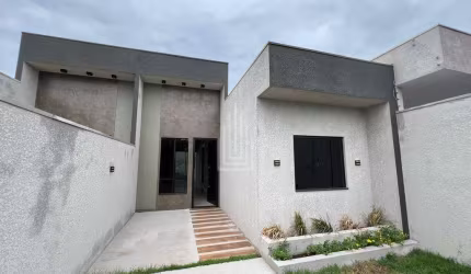 Casa à venda no Jardim Fenícia em Foz do Iguaçu.