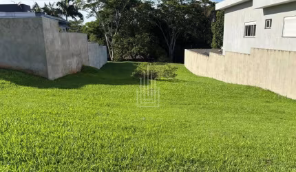 Terreno à venda no Condominio Dom Olivio em Foz do Iguaçu.
