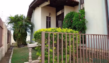 Casa para venda, 3 quartos sendo 1 suíte,  Jardim Das Américas, Cuiabá - CA5829