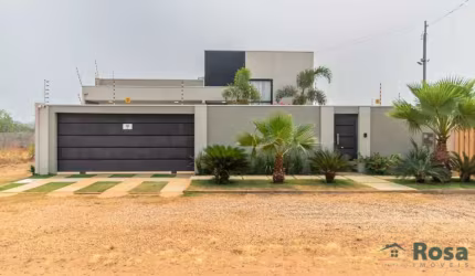 Casa Térrea Porteira Fechada com 3 Quarto(s), sendo 2 Suítes e piscina, próximo ao Centro de Chapada dos Guimarães. - CA6836
