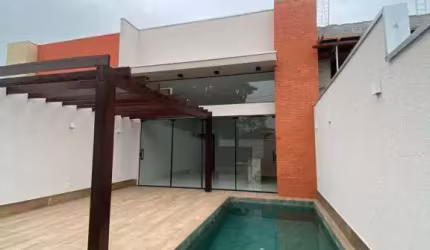 Casa dos seus sonhos,  por apenas R$ 680.000,00 Jardim Universitário, Cuiabá - CA7362