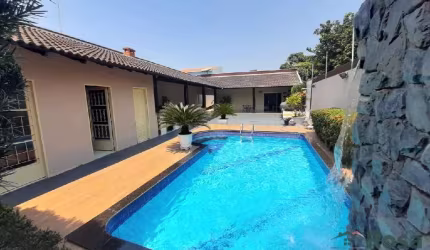 Casa Térrea á Venda com 3 Quarto(s) sendo 1 Suíte master, próximo ao Centro de Várzea Grande. - 23921