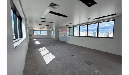 Sala comercial 112m2 em Santa Cecília com vista panorâmica - R$710.000