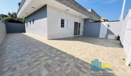 Casa para Venda em Bertioga, Maitinga, 2 dormitórios, 1 suíte, 2 banheiros, 4 vagas