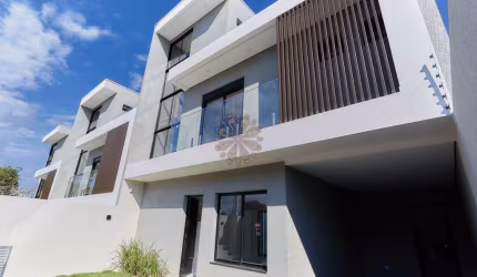 Casa com 3 quartos à venda na Rua Sílvio Zanatta, 825, Santo Inácio, Curitiba por R$ 1.079.000