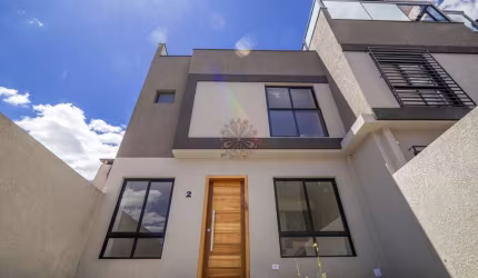 Casa com 3 quartos à venda na Rua Leon Tolstoi, 448, Lindóia, Curitiba, 147 m2 por R$ 679.000
