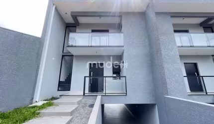 Triplex no bairro Boneca do Iguaçu