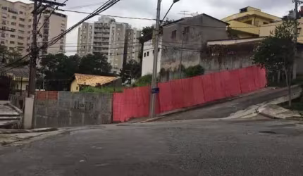 Terreno à venda 411m² no Morumbi.
