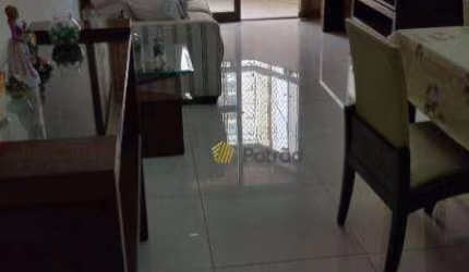 Apartamento em Vila Caminho do Mar