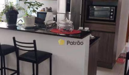 Apartamento em Vila Guiomar