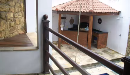 Sobrado em Parque dos Pássaros