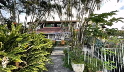 Casa em condomínio fechado com 6 quartos à venda na Estrada Washington Luís, Sapê, Niterói, 280 m2 por R$ 910.000