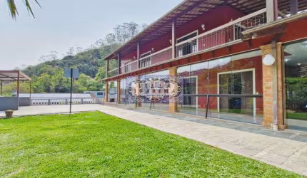 Casa com 7 quartos à venda na Rua Monte Castelo, Coronel Veiga, Petrópolis, 548 m2 por R$ 2.300.000