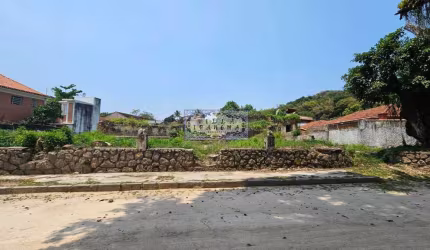 Terreno à venda na Rua Padre Juvenal, Paquetá, Rio de Janeiro por R$ 893.000