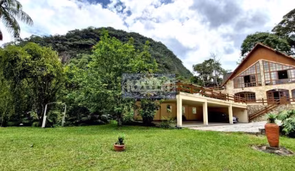 Casa com 10 quartos à venda na Estrada Arakem, Granja Guarani, Teresópolis, 1350 m2 por R$ 2.850.000