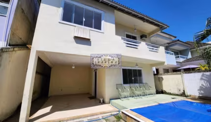 Casa em condomínio fechado com 4 quartos à venda na Estrada dos Bandeirantes, Vargem Pequena, Rio de Janeiro, 190 m2 por R$ 491.000