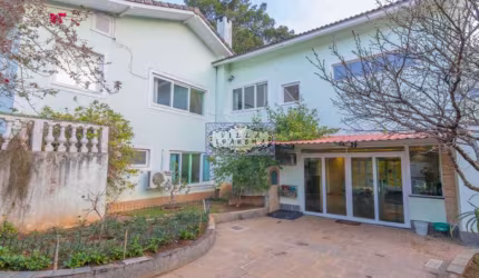 Casa em condomínio fechado com 5 quartos à venda na Rua Pablo Picasso, Carlos Guinle, Teresópolis, 390 m2 por R$ 3.100.000