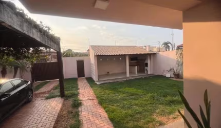 Vendo casa para investimento, moradia, clínica no bairro santa rosa