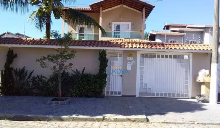 Sobrado à venda, 419 m² por R$ 2.000.000,00 - Indaiá - Caraguatatuba/SP