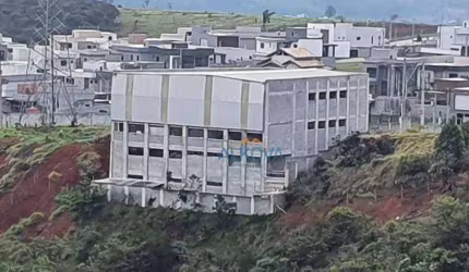 Galpão à venda, 600 m² por R$ 2.500.000,00 - Jardim Santa Júlia - São José dos Campos/SP