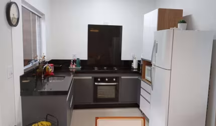 Sobrado à venda, 107 m² por R$ 580.000,00 - Chácaras São José - São José dos Campos/SP