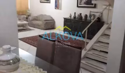 Sobrado com 4 dormitórios à venda, 228 m² por R$ 590.000 - Centro - São José dos Campos/SP