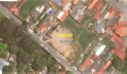 Terreno à venda, 1500 m² por R$ 1.000.000 - Putim - São José dos Campos/SP.
