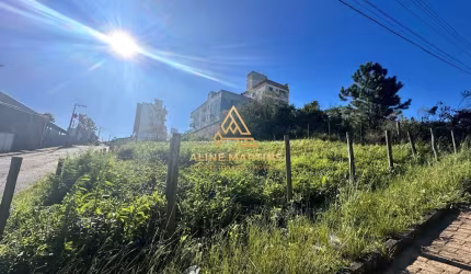 Terreno à venda no bairro Areias - São José/SC