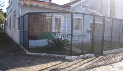 Casa Comercial para alugar, 122.00 m2 por R$ 3450.00 - Reboucas - Curitiba/PR
