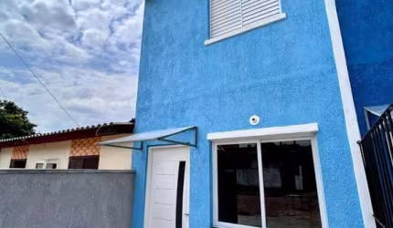Sobrado à venda no bairro Jardim do Bosque - Cachoeirinha/RS