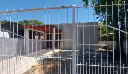 Casa 2 dorimitórios 1suíte  Individual no Pátio Terreno 10x30