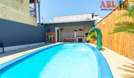 Casa à venda no bairro Jardim do Bosque - Cachoeirinha/RS