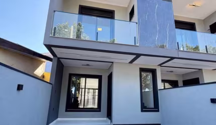 Sobrado Casa com Lareira e Churrasquira à venda no bairro Castelo Branco - Gravataí/RS