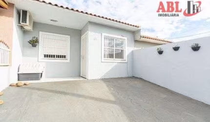 Casa à venda no bairro Chácara das Rosas - Cachoeirinha/RS