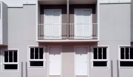 Sobrado à venda no bairro Jardim Betânia - Cachoeirinha/RS