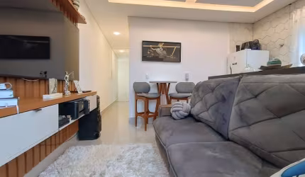 LINDO SOBRADO 2 DORMITÓRIOS